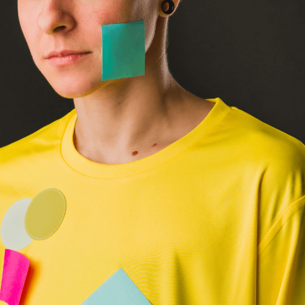 W jaki sposób najczęściej się objawia? Poznaj popularne przykłady i sposoby radzenia sobie z tym zjawiskiem.